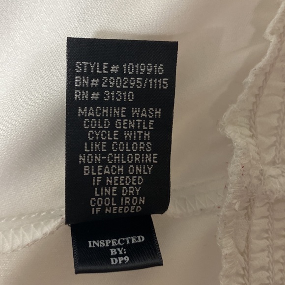 By & By Women’s White blouse with flare sleeves. Size small. - Picture 6 of 6